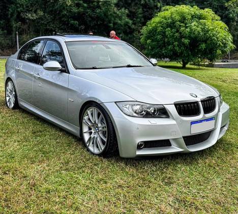 BMW 330i 3.0 MOTORSPORT SEDAN 24V GASOLINA 4P AUTOMÁTICO
